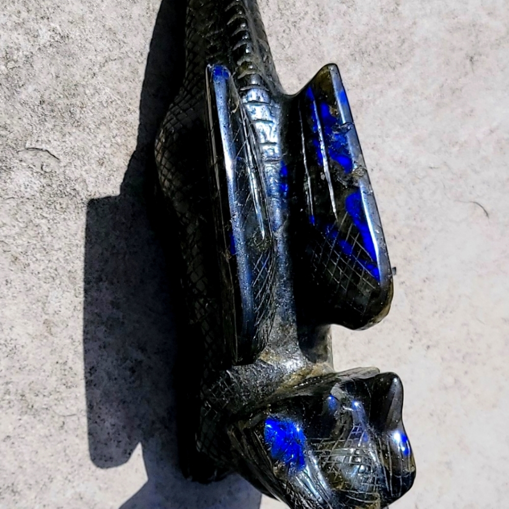 obsidian blue flash dragon 8" in length 2" in width, 8" in height